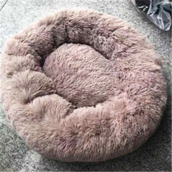 Round Fluffy Dog Bed - Cozy Winter Nest